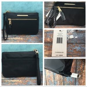 Steve Madden Take Charge Chargine Wristlet